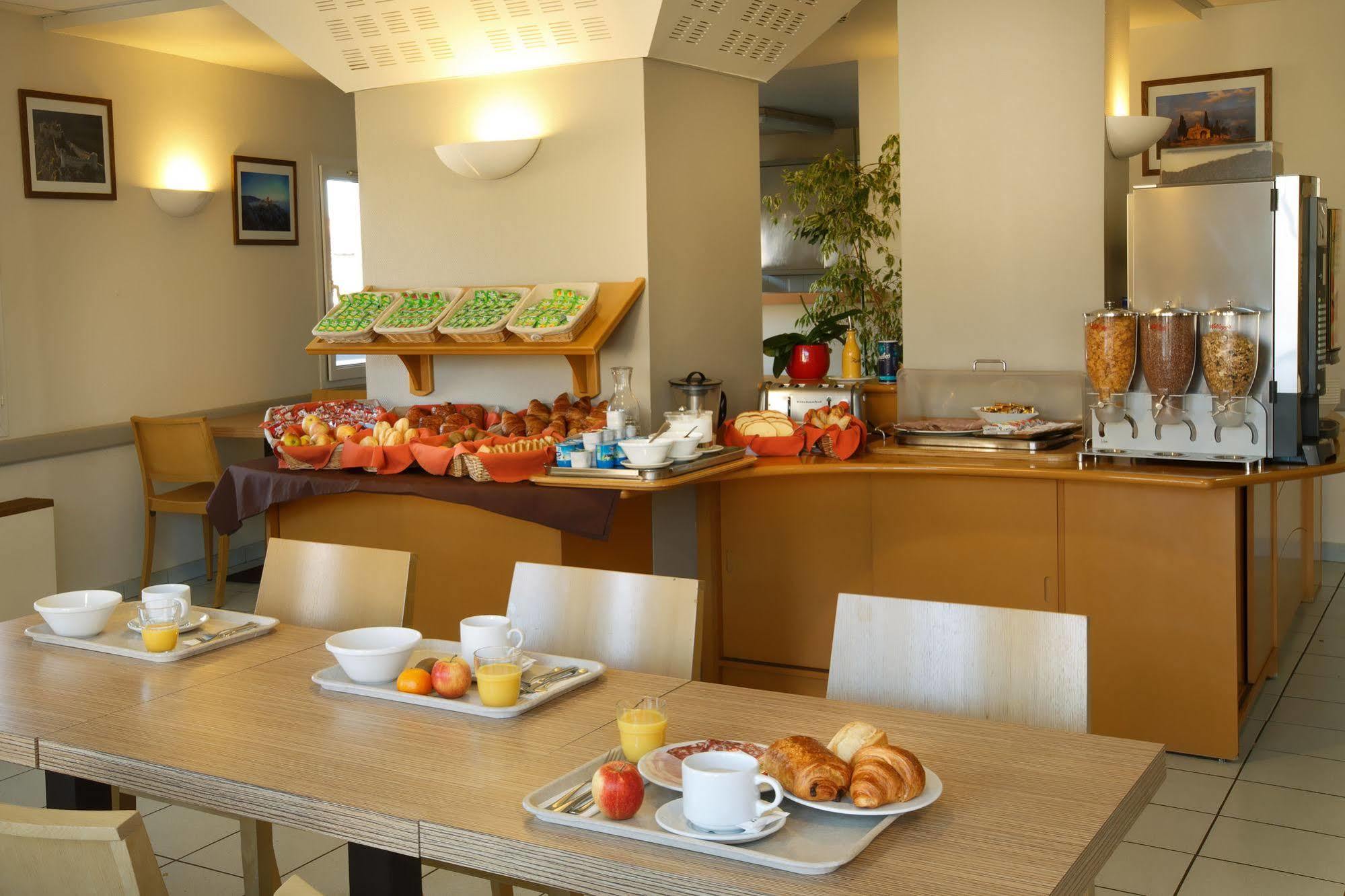Hotel Espace Cite Carcassonne Exterior photo